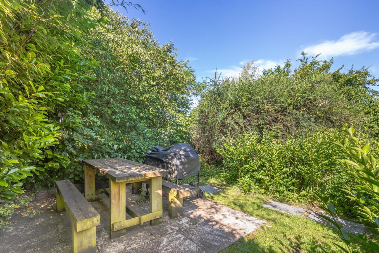 Danny Lodge - Country Cottage Near Brighton By Huluki Sussex Stays Hurstpierpoint Exteriör bild